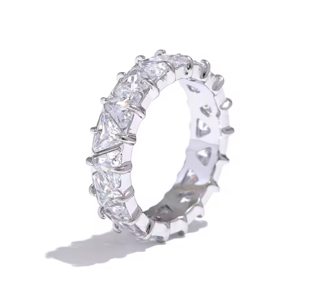 GLAMOUR HEART RING
